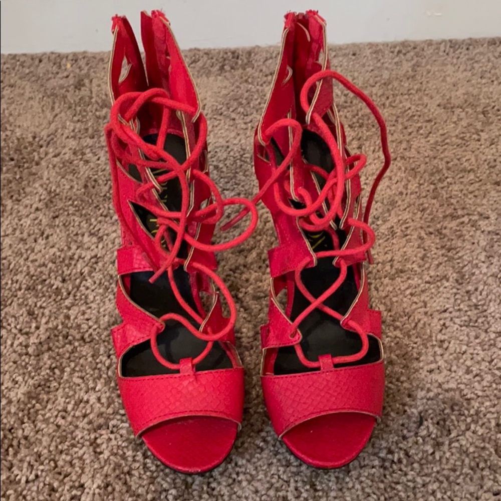 Red lace up heels sz 6